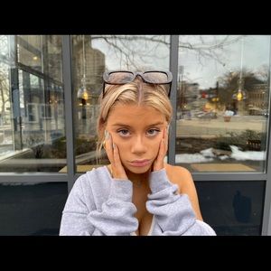 Meet your Posher, Micayla